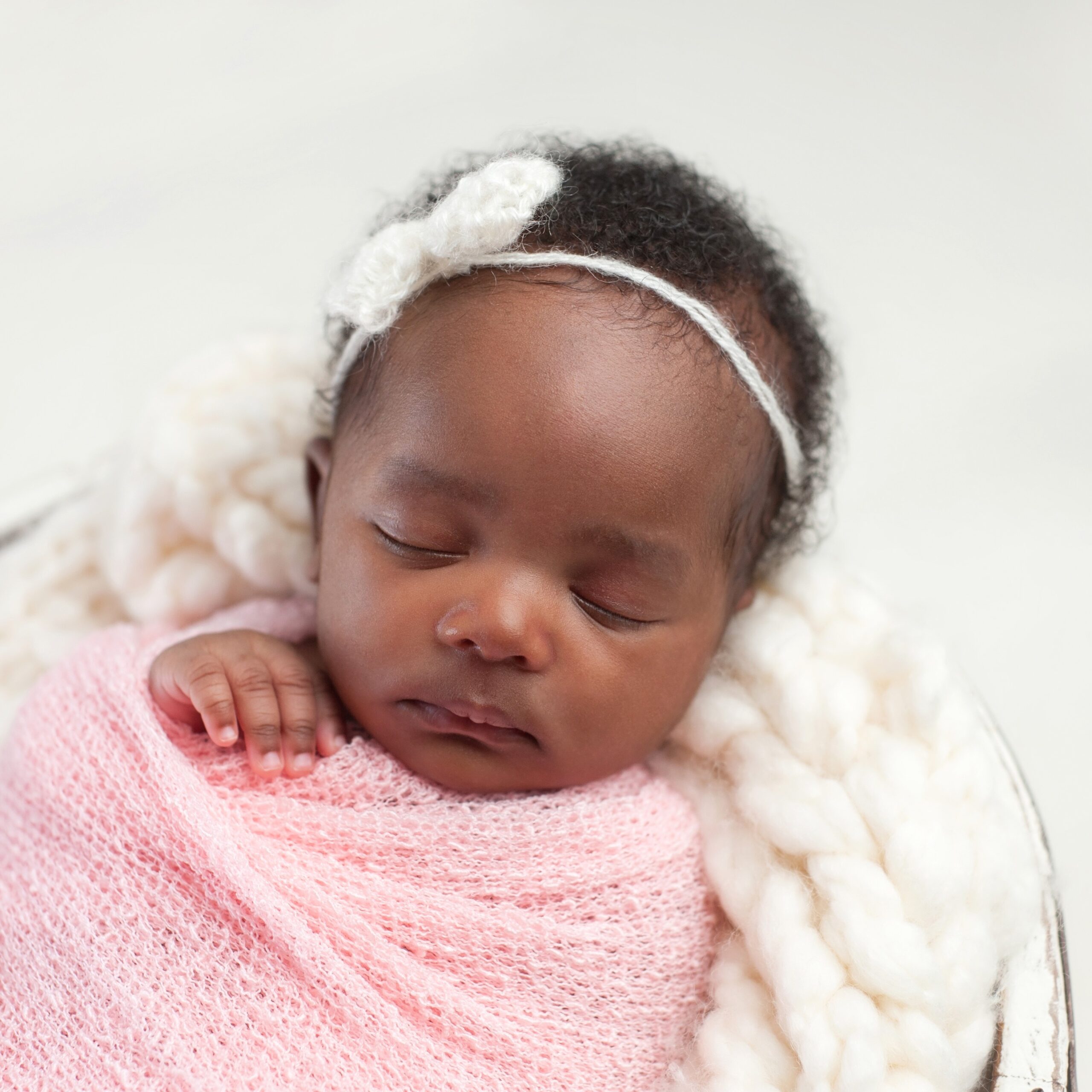 bigstock--173302568-1 A woman holding a free pregnancy test in Hampstead, North Carolina